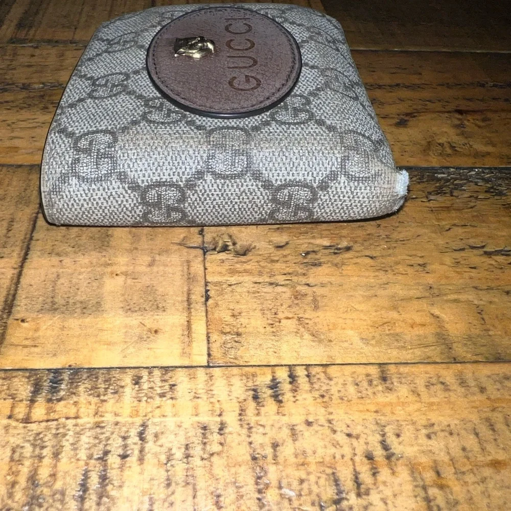 Gucci Feline Bifold Wallet - GG Supreme - Picture 6 of 8
